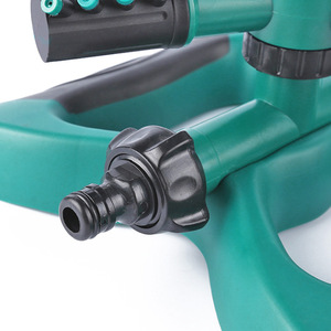 Aspersor de Jardín con Engranaje de 360 Grados, Verde y Azul, Rotación Automática, Sistema de Riego con Boquilla de Tres Vías - Product Image 1