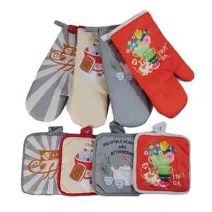 Customizable Waterproof BBQ Oven Mitts Heat Resistant Microwave Polyester Printed Gloves Pot Holder For Baking Kitchen