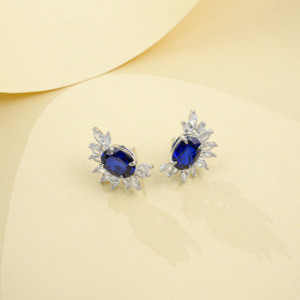 Pendientes de Plata 925 con Zafiro Azul Cultivado en Laboratorio, Accesorio de Moda de Lujo para Mujer - Product Image 4