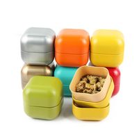 Logo personnalisable 55*55mm 2oz Mini boîte à thé carrée en métal poudre bonbons cosmétique conteneur cadeau boîte bouchon à vis alimentaire chocolat