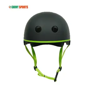 儿童骑行滑冰头盔集成成型自行车头盔儿童骑行滑板滑冰头盔