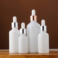 Flacon compte-gouttes blanc personnalisé 5ml 10ml 15ml 20ml 30ml 50ml 100ml avec collier or rose ou argenté pour sérum et huile essentielle