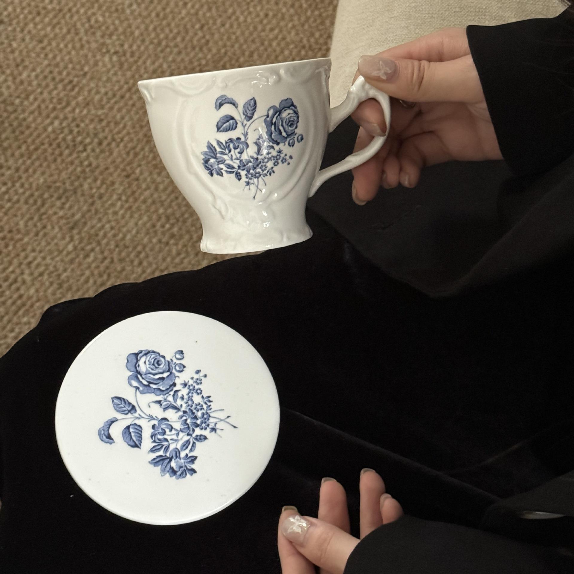 Single cup with ceramic round pad