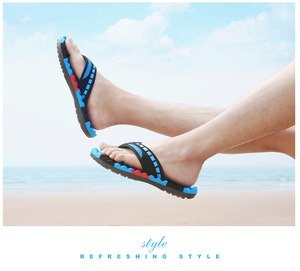 Chanclas de suela blanda para hombre, sandalias antideslizantes para exteriores, chanclas informales de goma, zapatos de playa, tendencia de verano - Product Image 5