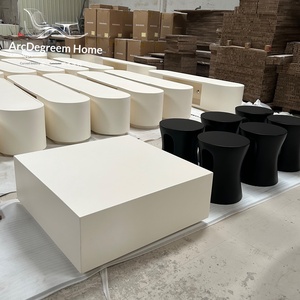 Mesa de Centro de Diseño de Alta Gama con Pedestal de Tres Secciones, Personalizada, para Sala de Estar, Mesa de Noche, Mueble Artístico para el Hogar - Product Image 4