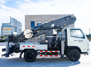 במת הרמה דיזל קטנה חדשה של מותג JIUHE עם זרוע טלסקופית, תקן יורו 6, לתחזוקה בגובה רב בחוץ - Product Image 2