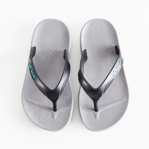 Sandalias de Tiras para Niños con Diseño de Roca, Resistentes y Atractivas, con Plantilla Contorneada para Uso en Exteriores y Verano - Product Image 1