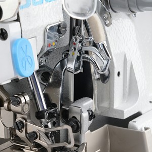 <span class=keywords><strong>Macchina</strong></span> da cucire industriale ad alta velocità automatica della <span class=keywords><strong>macchina</strong></span> di overlock di Jack <span class=keywords><strong>C3</strong></span> all'ingrosso della fabbrica con il tagliafilo automatico - Product Image 4