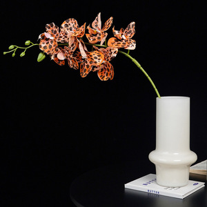 Orchidée Phalaenopsis Artificielle Yibo People, 7 Têtes Rayées Noires et Blanches et Têtes Léopard, Décoration Haut de Gamme pour la Maison et les Mariages - Product Image 3