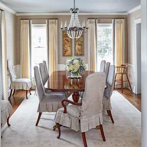 Candelabro de mercado de pulgas de París con marco de plata envejecida, guirnaldas de cuentas de cristal y Bobeches festoneados, colgante francés vintage - Product Image 2