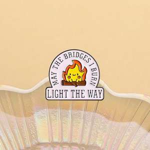 May Bridges I Burn Light Way Broches <span class=keywords><strong>de</strong></span> aleación <span class=keywords><strong>de</strong></span> zinc fundido con diseño <span class=keywords><strong>de</strong></span> llama <span class=keywords><strong>de</strong></span> dibujos animados, insignias para solapa <span class=keywords><strong>de</strong></span> bolsos, regalo <span class=keywords><strong>de</strong></span> joyería para amigos, negro - Product Image 4