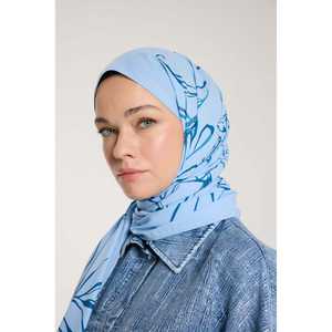 Écharpe en tricot bleu ciel pur avec motif de feuilles - Product Image 3