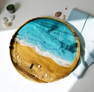 Bandeja redonda de madera de resina de lujo, diseño personalizado para comida, bebida o decoración en el hogar o la hostelería - Product Image 2