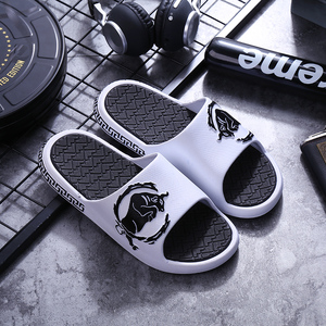 Archie sandali antiscivolo da uomo con stampa Bandana pantofole leggere da esterno - Product Image 3