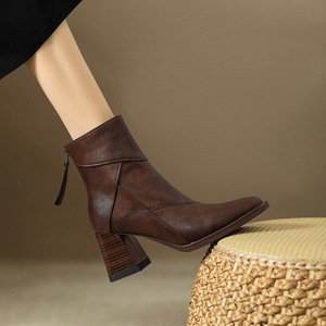 Bottines marron à talon carré pour femme 2026 – Bottes d'hiver à talon haut, style rétro britannique, confortables et polyvalentes - Product Image 1