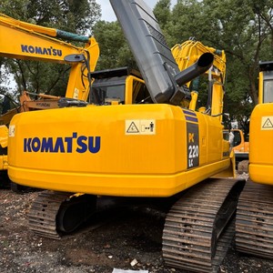 Excavadora de cadenas Komatsu PC220LC usada, amarilla, con sistema hidráulico. - Product Image 3