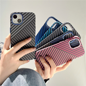 Étui de luxe en fibre de <span class=keywords><strong>carbone</strong></span> pour iphone 11 12 <span class=keywords><strong>13</strong></span>, pour iphone 14 pro max, coque métallique en <span class=keywords><strong>carbone</strong></span> - Product Image 2