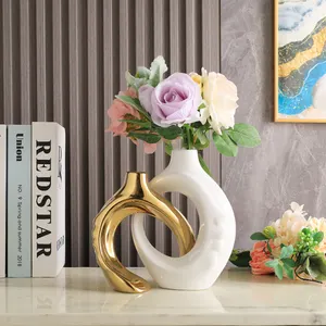 Grosir kustom dilapisi mewah putih dan emas rumah Hotel dekoratif keramik Jar bunga vas