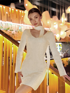 Abito Mini in Maglia a Costine Slim Chic 2026 con Scollo a V e Lacci, Maniche Lunghe, per Autunno Inverno, Comodo Outfit da Festa, Vestiti Maglione Donna - Product Image 3