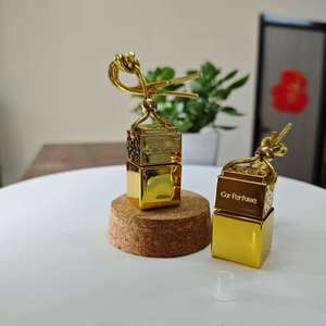 Factory Direct <strong>Mini</strong> 8ML Cube Opulent Car <strong>Diffuser</strong> Glass Bottle Hanging with Screw Cap - Product Image 4