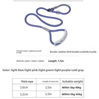 Laisse de dressage pour chien en corde tressée kaki avec poignée confortable en silicone courbée, réglable et anti-étranglement