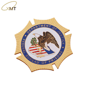 Nhà sản xuất bán buôn tùy chỉnh khách hàng hình dạng cụ thể ba chiều lõm và lồi tráng men mạ Vàng an ninh-Thám tử huy hiệu - Product Image 3