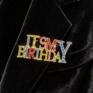 Broche con Letras de Pedrería 'Es Mi Cumpleaños', Joyería de Moda de Aleación para Ropa, Accesorio Unisex para Cumpleaños - Product Image 3