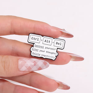 دبوس معدني مطلي بالمينا على شكل لوحة مفاتيح الكمبيوتر (Ctrl Alt Del) مع عبارة إبداعية، شارة للملابس أو الحقيبة أو كهدية - Product Image 4