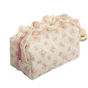 Pochette à maquillage matelassée faite à la main, pochette cosmétique en coton fleuri personnalisée, grande capacité, fermeture éclair, personnalisée, mignonne, cœur rouge - Product Image 5
