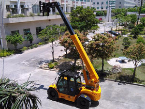 गर्म बिक्री 14 मीटर उठाने की ऊंचाई नई XC6-3514K मिनी टेलीहैंडलर टेलीस्कोपिक लोडर उच्च विश्वसनीयता के साथ - Product Image 4