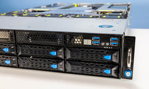 Servidor en Rack 2U ESC4000A-E12 con un Solo EPYC 9004 y 4 GPU para Computación en la Nube Deepseek - Product Image 6