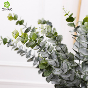 ใบยูคาลิปตัสประดิษฐ์ QIHAO สูง 30 ซม. สำหรับตกแต่งงานแต่งงานในร่ม ต้นไม้พลาสติกสีเขียว - Product Image 5