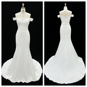 Abito <span class=keywords><strong>da</strong></span> sposa a sirena classico ed elegante con scollo a V, lunghezza al pavimento, con spalline, in raso <span class=keywords><strong>bianco</strong></span> avorio semplice, Collezione 2026 - Product Image 3