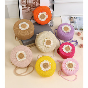 <span class=keywords><strong>Sac</strong></span> à bandoulière rond en paille tressée avec fermeture éclair, motif floral, idéal pour la plage et les vacances, pour fille - Vente en gros - Product Image 1