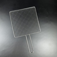 Grille de cuisson professionnelle en acier inoxydable poli pour barbecue avec poignée en U pour équipement de cuisson extérieur