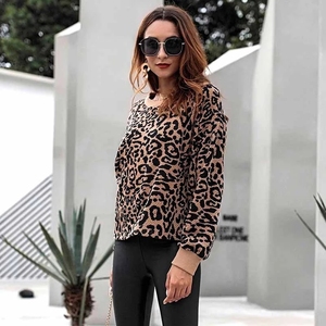 2021 hiver <span class=keywords><strong>col</strong></span> rond manches longues chandail léopard lâche casual tricoté <span class=keywords><strong>pull</strong></span> pour dames - Product Image 5