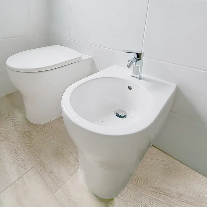 Kamar kecil wc toilet eco green saniter terrra lemari air pasang dinding lemari Air golden smart bidet inodoroes lacquer dicat toilet