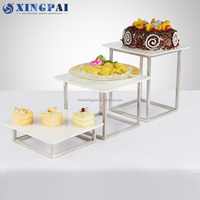 XINGPAI Décorations de restauration Support de buffet Risers d'affichage des aliments en acier inoxydable avec assiettes en céramique