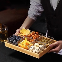 Noix Chips Fruits Bonbons Condiment Snack Alimentaire Divisé Plats de service avec plateau en bois