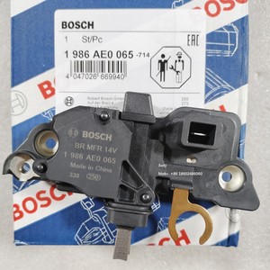 Régulateur de tension d'alternateur de voiture OE pour BOSCH 1986AE0065 IB5369 1738775 8637851 9459741 pour VOLVO S60 S80 V70 XC70 - Product Image 1