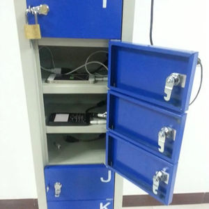 Máquina Expendedora de Carga para Celulares con Candados Digitales, Gabinete de Carga Rápida para Múltiples Teléfonos - Product Image 1