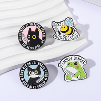 Danger poignard Animal émail broches personnalisé I ENJOY DANGER broches revers Badges vêtements bijoux animaux