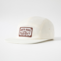 Casquette 5 panneaux en coton blanc pur de qualité supérieure, personnalisée, avec patch tissé et visière plate, idéale pour le camping – Vente directe usine
