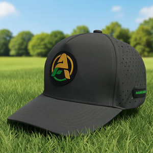 Casquettes <span class=keywords><strong>de</strong></span> golf imperméables en polyester à 5 panneaux avec logo personnalisé, patch <span class=keywords><strong>PVC</strong></span>, Gorras Personalizadas, casquettes <span class=keywords><strong>de</strong></span> baseball à trous découpés au laser pour sports <span class=keywords><strong>de</strong></span> plein air - Product Image 1