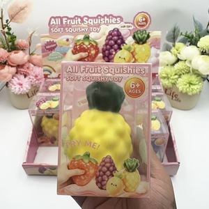 Produit phare : Jouet de décompression en PU à rebond lent, à commande vocale, en forme de fruits croustillants simulés (Pastèque, Ananas, Raisin), avec fonction musicale - Product Image 4