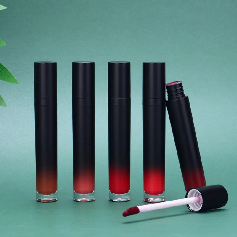 Cosmetic pigment glittery lip gloss multi-colored elegant lip gloss cute lip gloss for girl