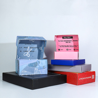 Boîtes en carton kraft brun recyclables, pliables, avec logo personnalisé, colorées, pour l'expédition de chaussures et de vêtements.