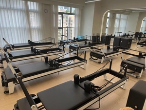 Máquina de Pilates Reformer <span class=keywords><strong>INIKO</strong></span> R001A - Product Image 2