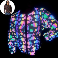 Veste à capuche réfléchissante holographique haute visibilité pour femme, idéale pour le sport en extérieur, la course et l'entraînement