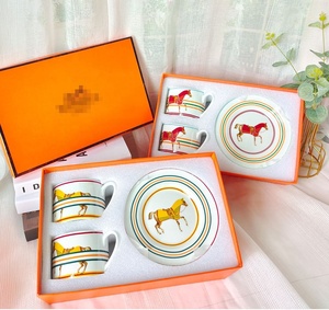 Ensemble de tasses et soucoupes en céramique de luxe nordique, cheval jaune et cheval rouge, best-seller - Product Image 4